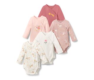 1x altrosa mit Einhorn-Print, 1x dunkelrosa mit Einhorn-Alloverprint, 1x weiß mit Blumen-Print, 1x weißer Einhorn-Alloverprint, 1x dunkelrosa mit Sternen-Print