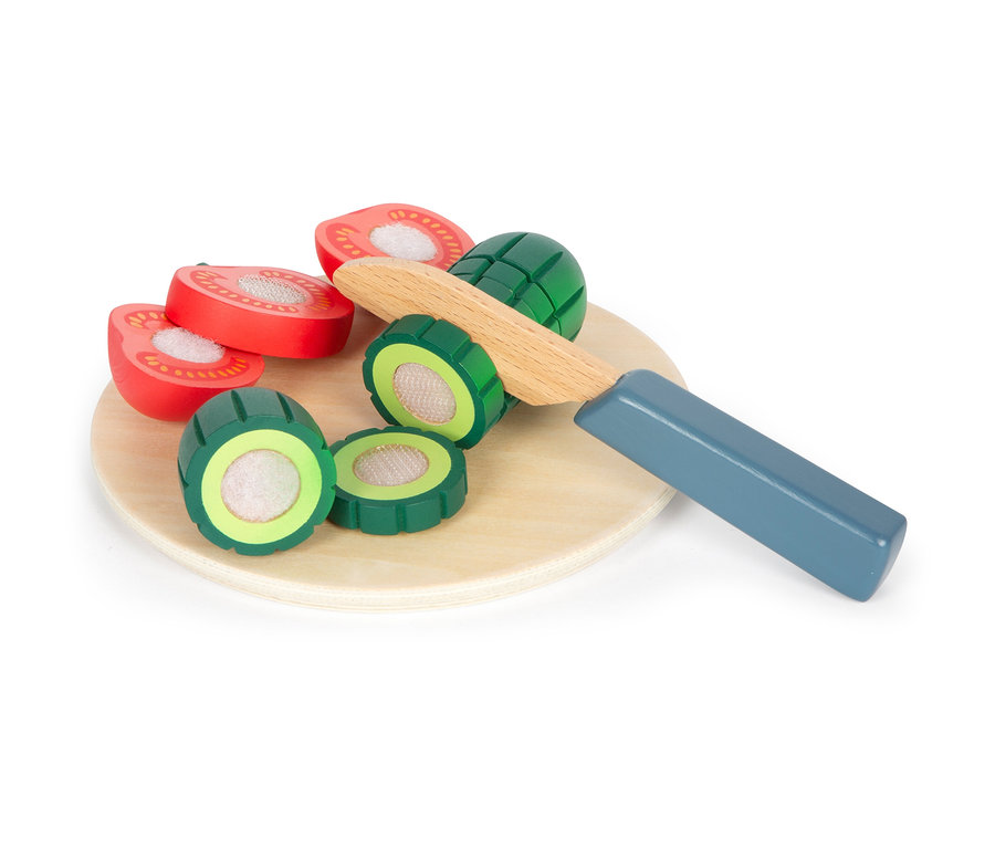 small foot Schneide-Set Salat »fresh« Spielzeug auf einem Brett mit Messer.