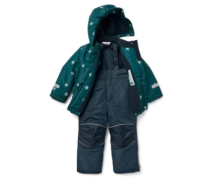 Winterset, sternförmige Jacke und Latzhose.