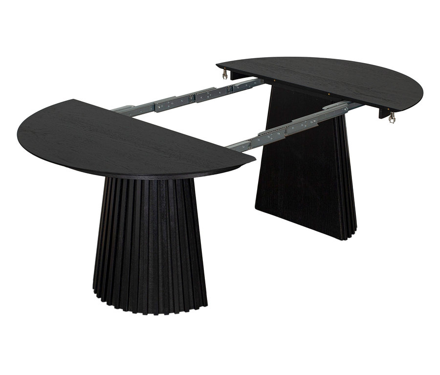 Ausgezogener deVries Esstisch »Oria«, Black Oak, oval, 120/210 x 120 cm.