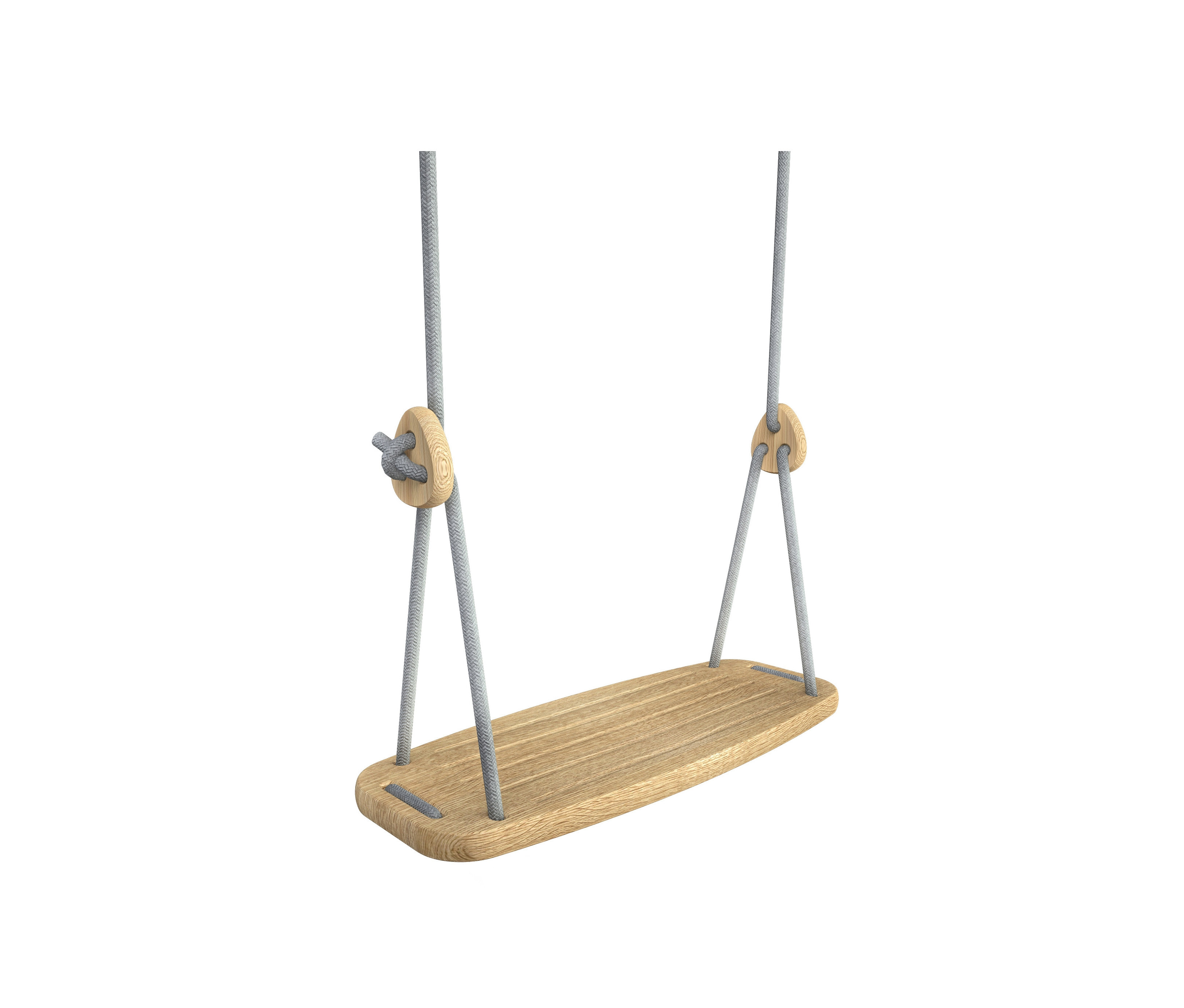 Eine Lillagunga Schaukel aus Eiche hängt an grauen Seilen.