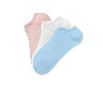 Drei Paar Sneakersocken mit Struktur in rosa, weiß und blau.