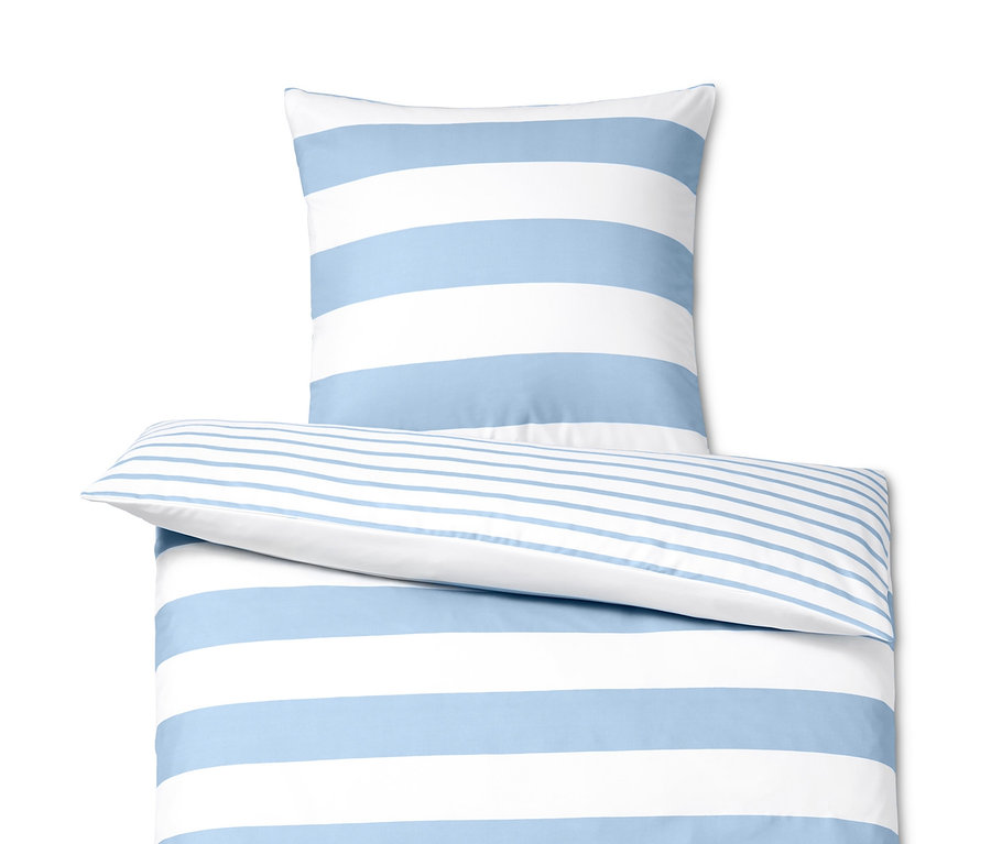 Blau gestreifte Microfaser-Bettwäsche in Normal- und Übergröße.
