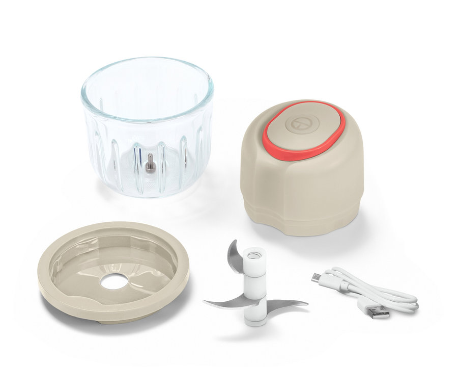 Ein zerlegter Kabelloser Multizerkleinerer mit Glasbehälter, Deckel, Messern und USB-Kabel.