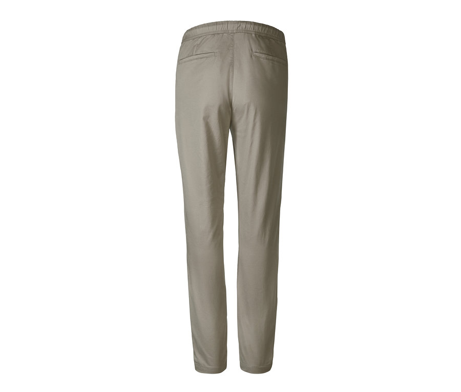 Beige Comfort-Chino mit elastischem Bund und Gesäßtaschen.