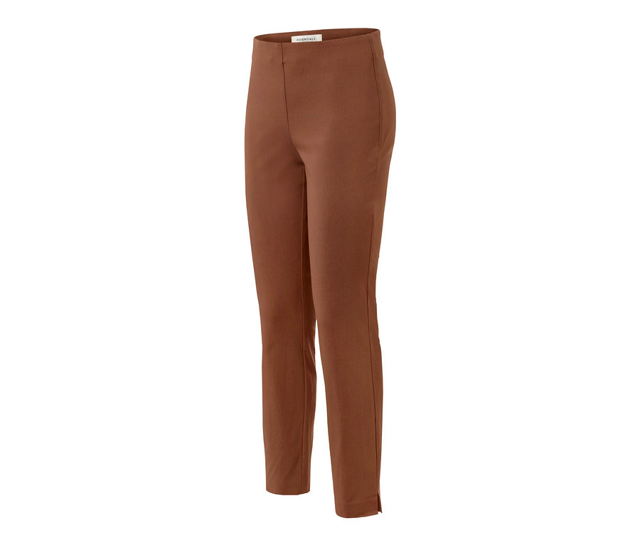 Eine cognacfarbene Stretchhose.