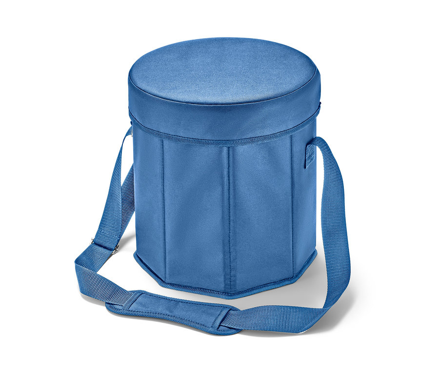 Blaue 2-in-1-Kühltasche mit Schultergurt.