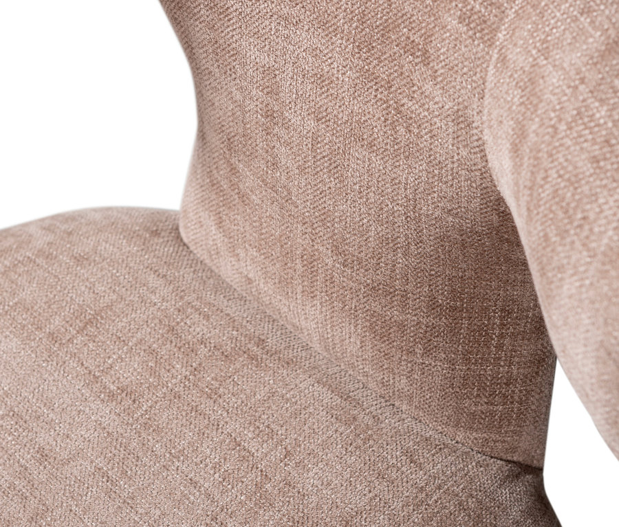 Detailaufnahme der Textur eines sandfarbenen BePureHome Esszimmerstuhls »Permit«.