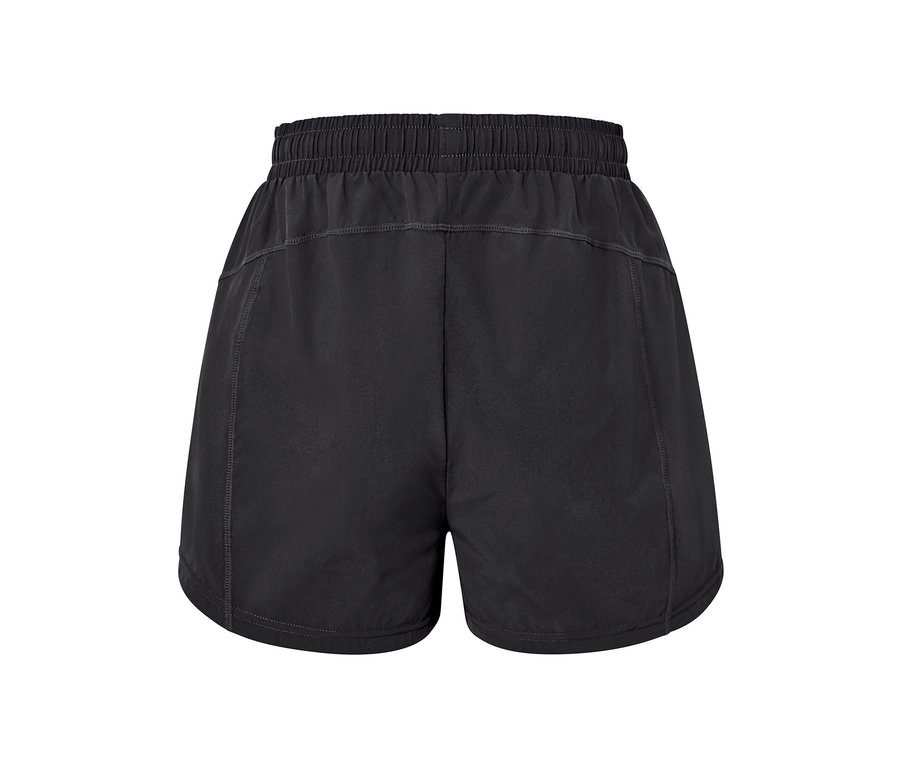 Schwarze Laufshorts.