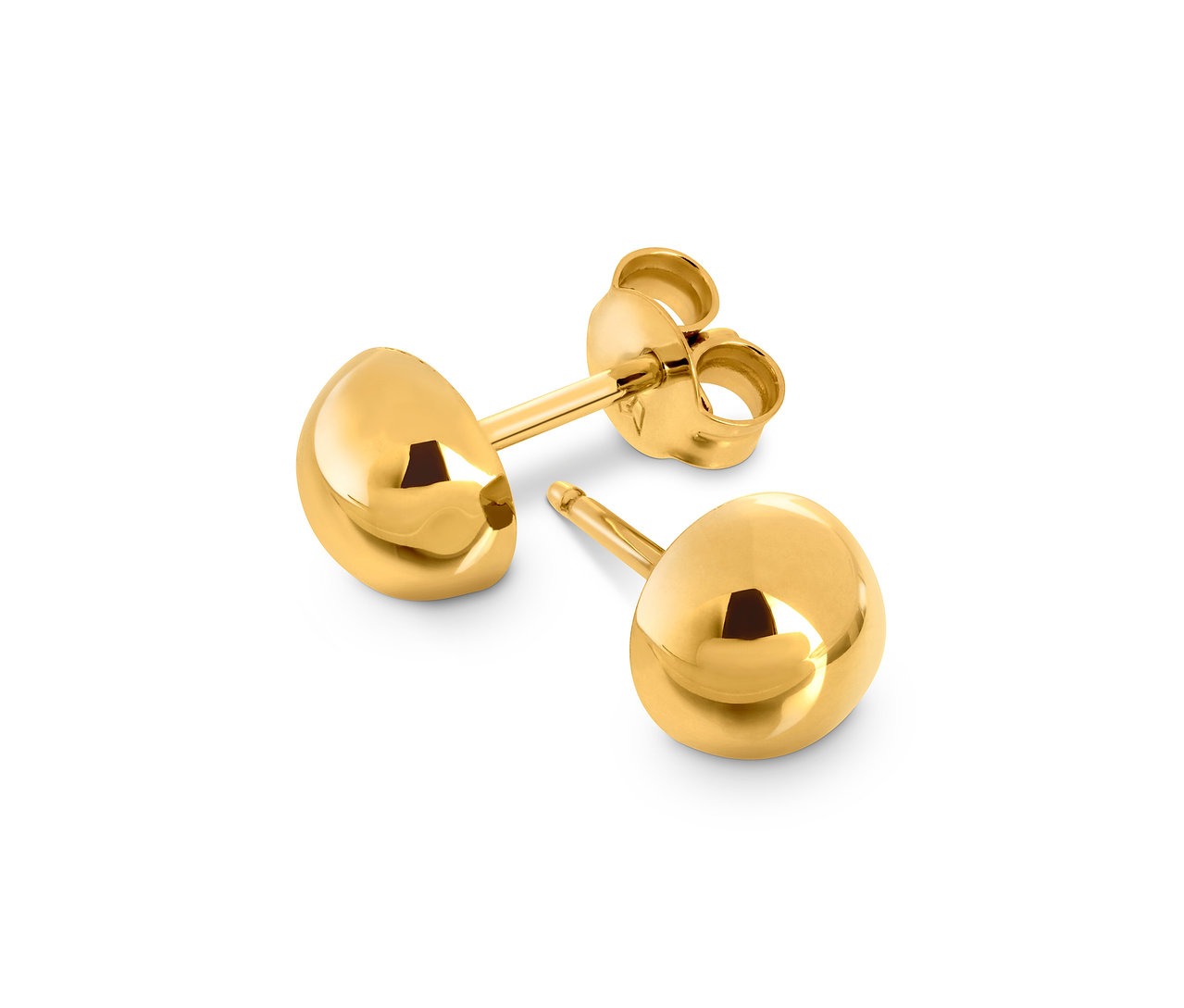 Zwei goldene Ohrstecker mit Stiftverschluss auf weißem Hintergrund.