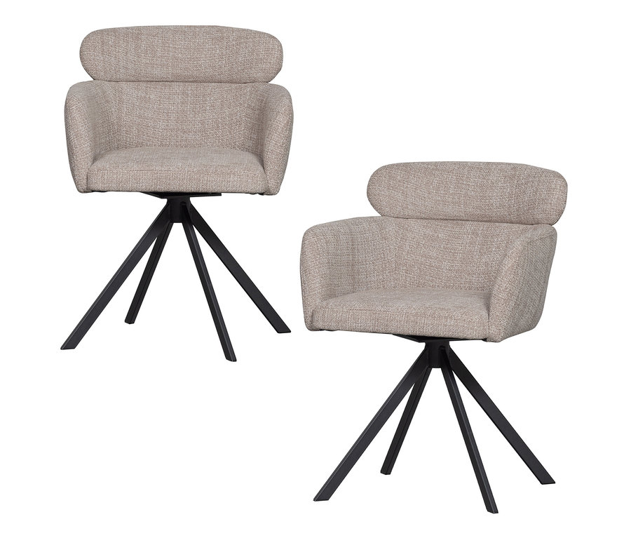 Zwei naturfarbene Woood Stühle »Fenne« im 2er-Set vor weißem Hintergrund.