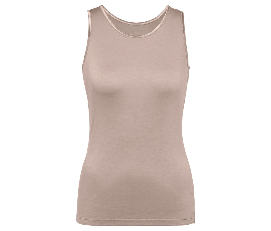 Ein beiges Tanktop auf weißem Hintergrund.