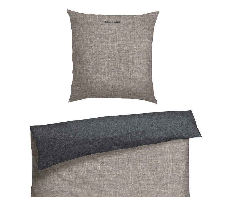 Graue und schwarze SCHIESSER Renforcé-Bettwäsche »Doubleface« mit Kissen.