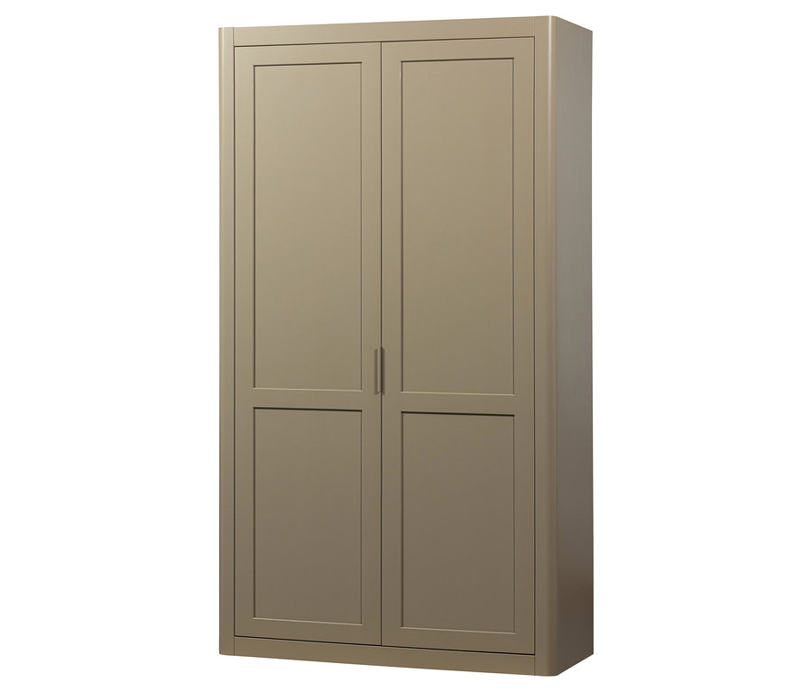 Ein zweitüriger, beiger Kleiderschrank steht vor einem weißen Hintergrund.