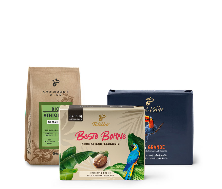 Drei Packungen gemahlener Kaffee verschiedener Marken und Geschmacksrichtungen, darunter Filterkaffee Probierset - Gemahlen.