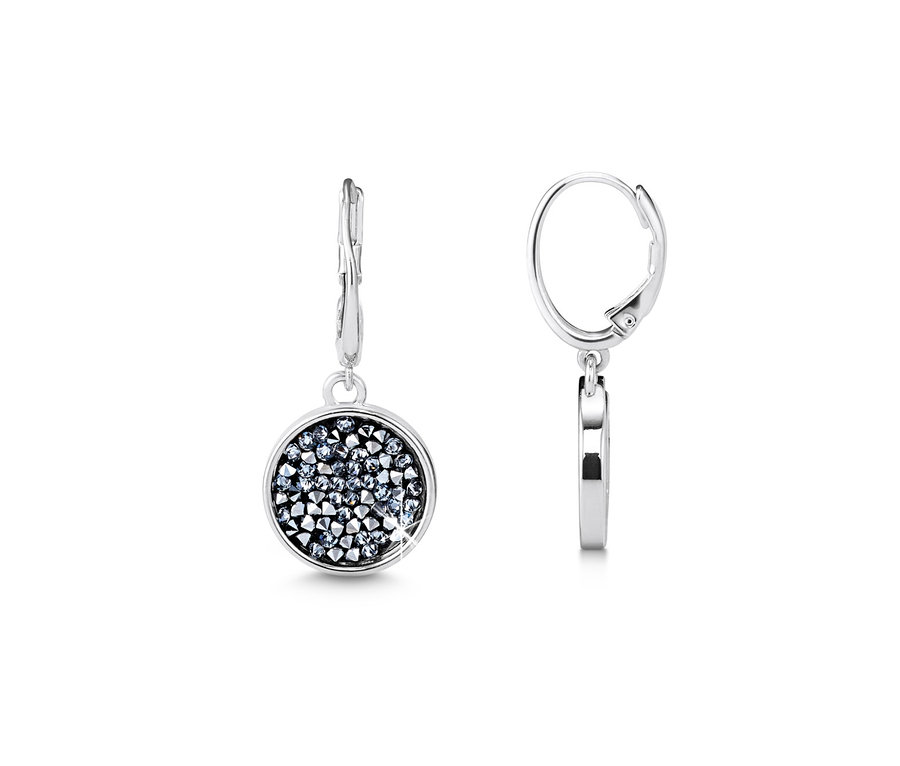 Zwei Ohrhänger verziert mit Swarovski® Kristallen.