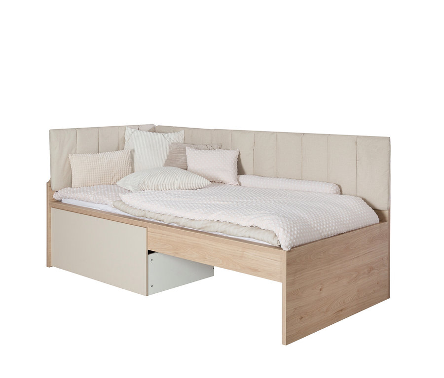 Roba Jugendbett »Louisa«, 90 x 200 cm mit heller Holzstruktur, Schublade und beigen Polstern und Kissen.