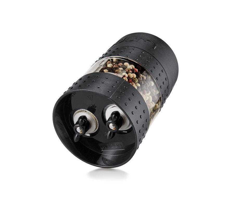 Detailaufnahme einer schwarz-transparenten Bodum-Salz- und -Pfeffermühle »Bistro«.