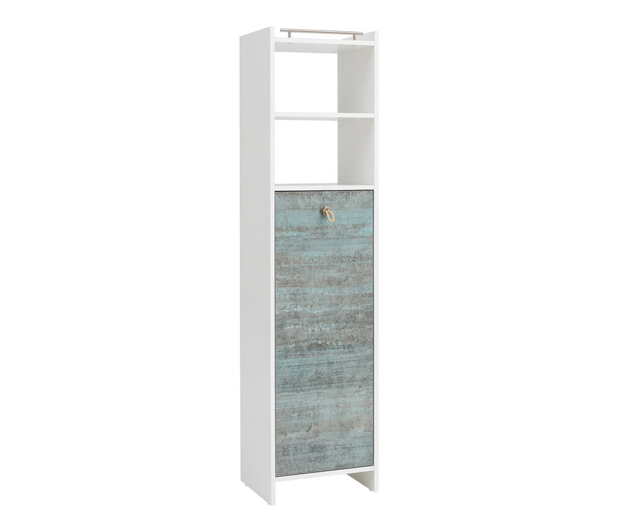 Weißer Hochschrank »Sailor« mit blau-grau gemusterter Tür und Holzgriff.