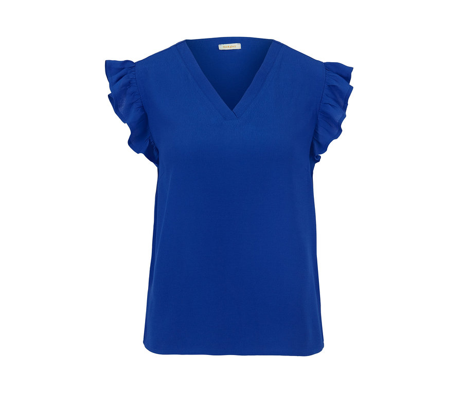 Blaue Bluse mit V-Ausschnitt.