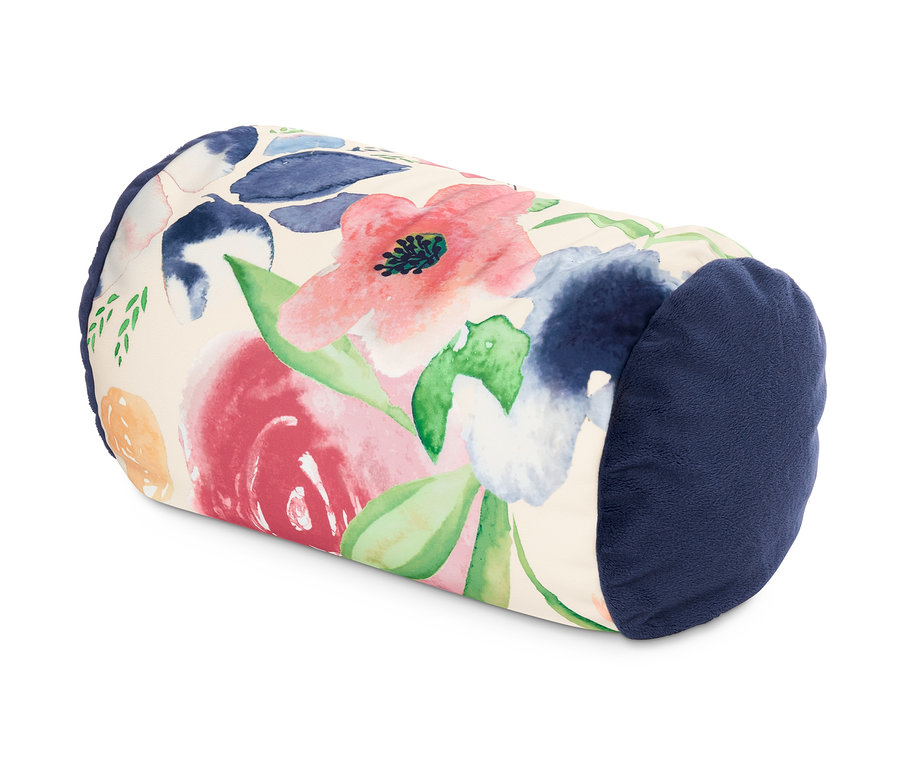 Ein Relaxkissen mit Blumenmuster auf weißem Hintergrund.