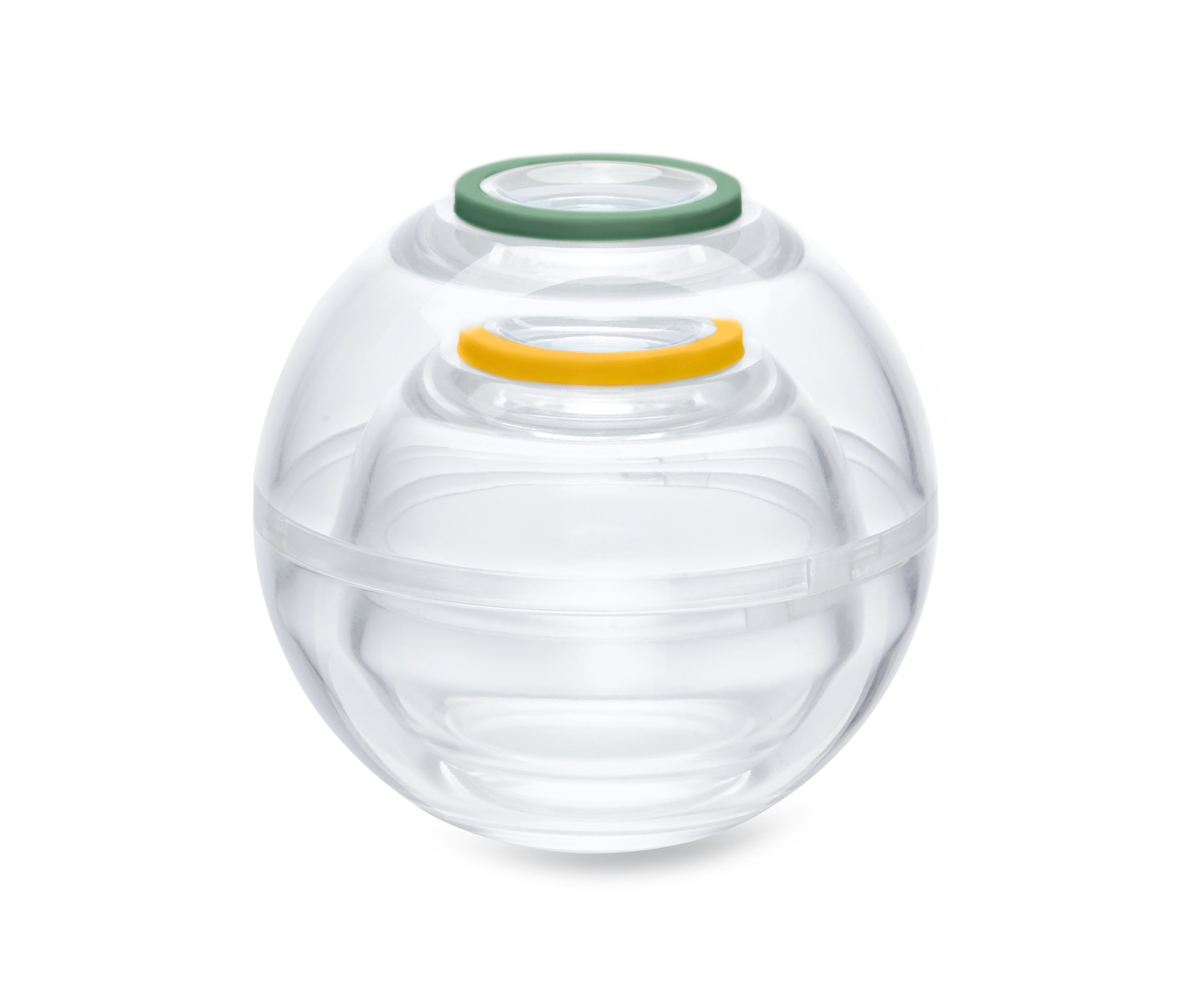 Zwei transparente Frischhaltekugeln, eine in der anderen.