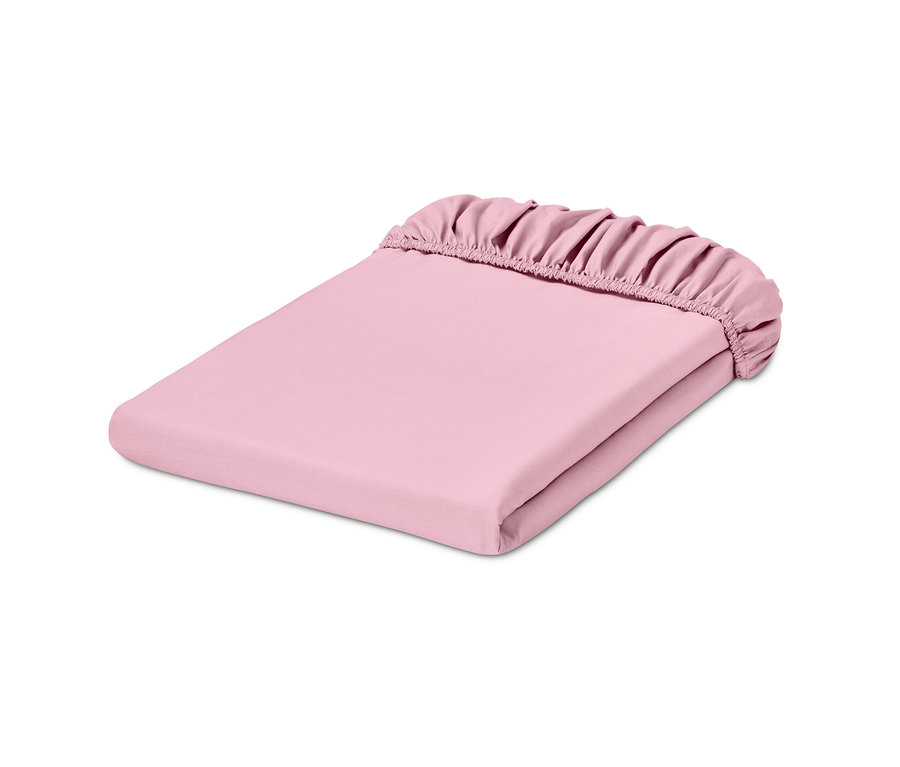 Ein gefaltetes, rosa Perkal-Spannbettlaken.
