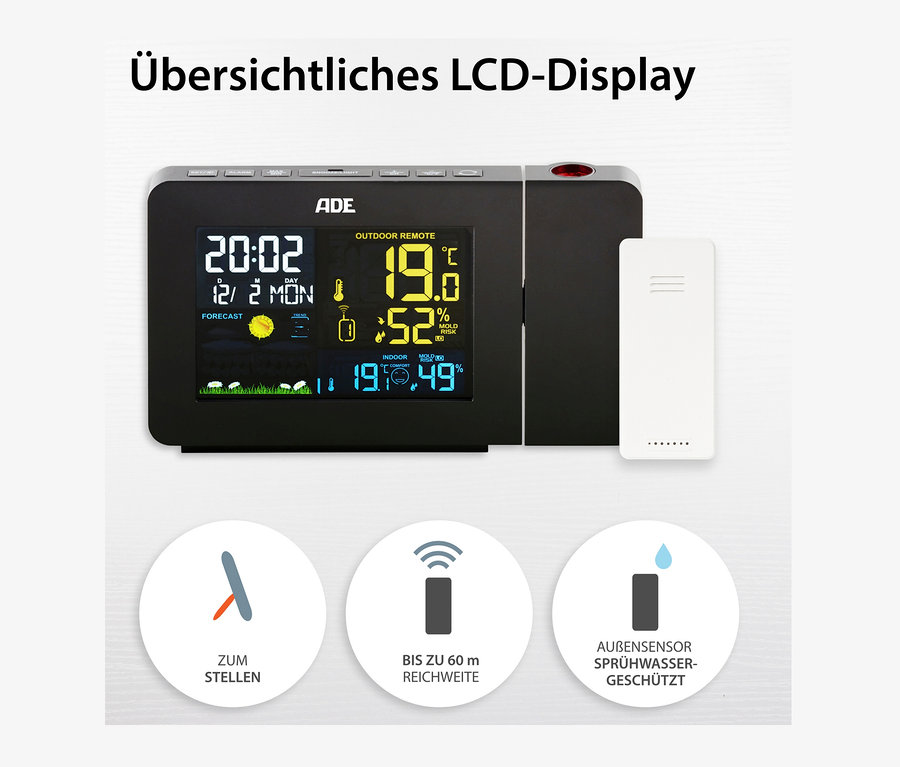 Schwarze ADE Wetterstation mit Funk-Außensensor und Projektion zeigt Uhrzeit, Datum, Temperatur und Luftfeuchtigkeit an.