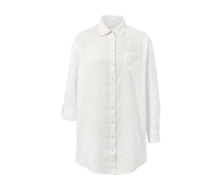 Eine weiße Leinenbluse mit langen Ärmeln und Knöpfen.