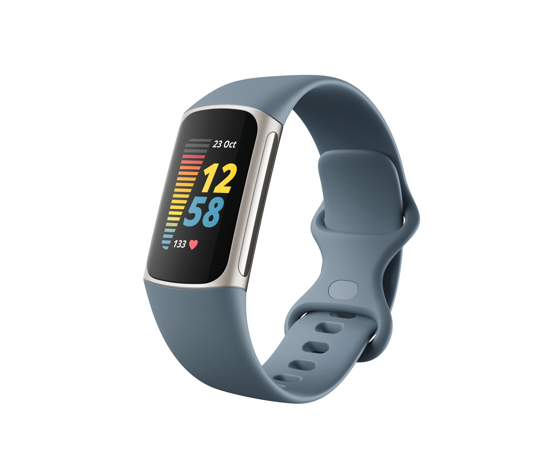 Blauer Fitness-Tracker mit schwarzem Display, das die Uhrzeit 12:58 anzeigt. Zu sehen ist der Fitbit Aktivitäts-Tracker »Charge 5« in blau.