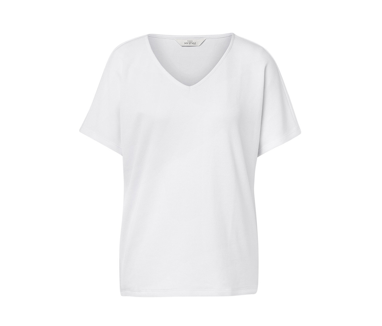 Weißes, strukturiertes Shirt mit kurzen Ärmeln und V-Ausschnitt.