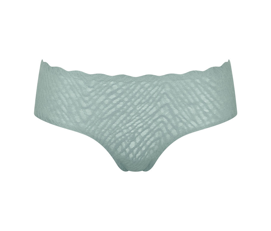 Eine sloggi ZERO Feel Bliss Hipster in Misty Turquoise Farbe auf weißem Hintergrund.