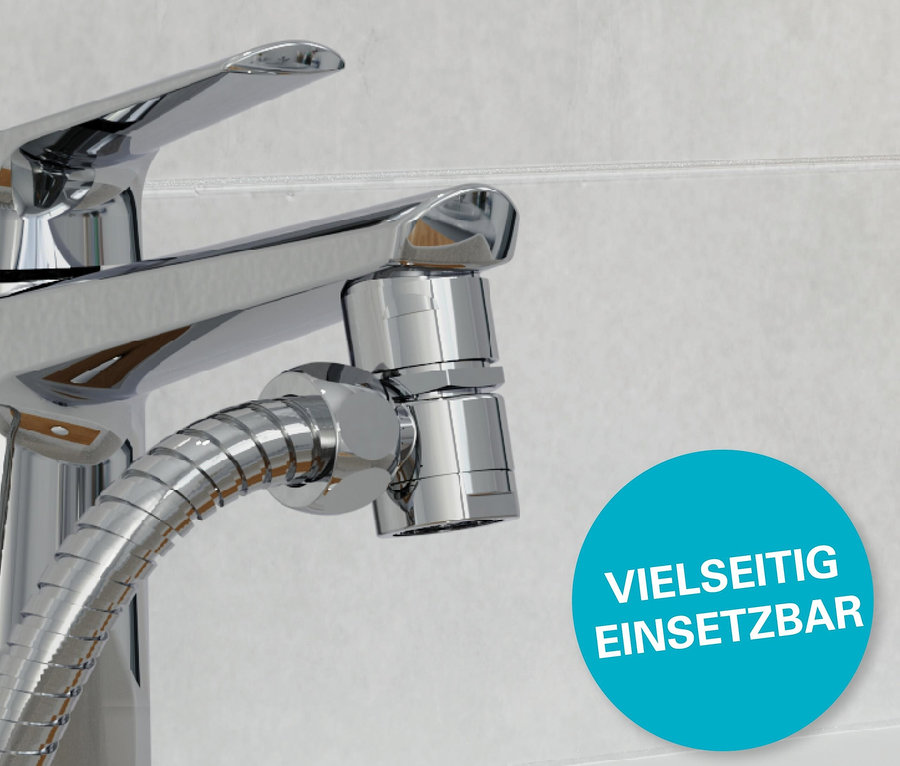 Chromfarbene Armatur mit flexiblem Schlauch und blauem Kreis mit dem Text "Vielseitig einsetzbar".