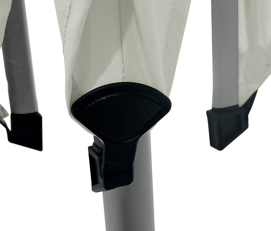 Detailansicht eines hellgrauen Leco Marktschirms, 250 x 250 cm, inklusive Abdeckhaube.