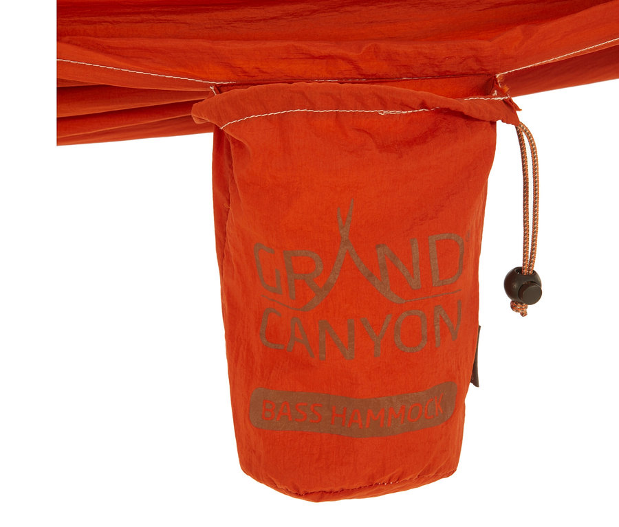 Orangefarbene Grand Canyon Bass Hammock Hängematte mit Kordelzug.