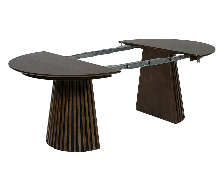 Ausgezogener ovaler deVries Esstisch »Barletta« in Smoaked Oak, 120/210 x 120 cm, mit Auszugsmechanismus.