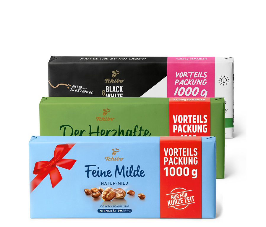 Drei Vorteilspackungen gemahlener Filterkaffee von Tchibo, verschiedene Sorten, je 1 kg.