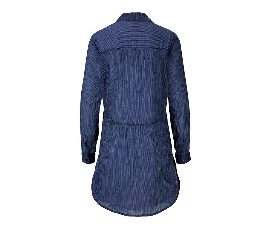 Rückansicht einer gestreiften Longbluse.