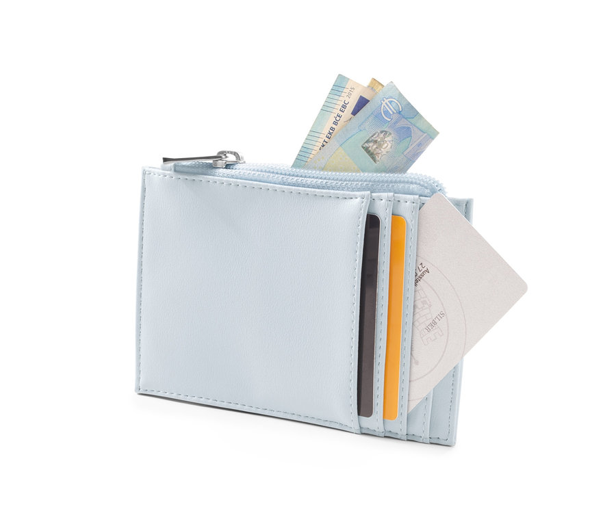 Ein hellblaues Portemonnaie mit Karten und Geldscheinen.