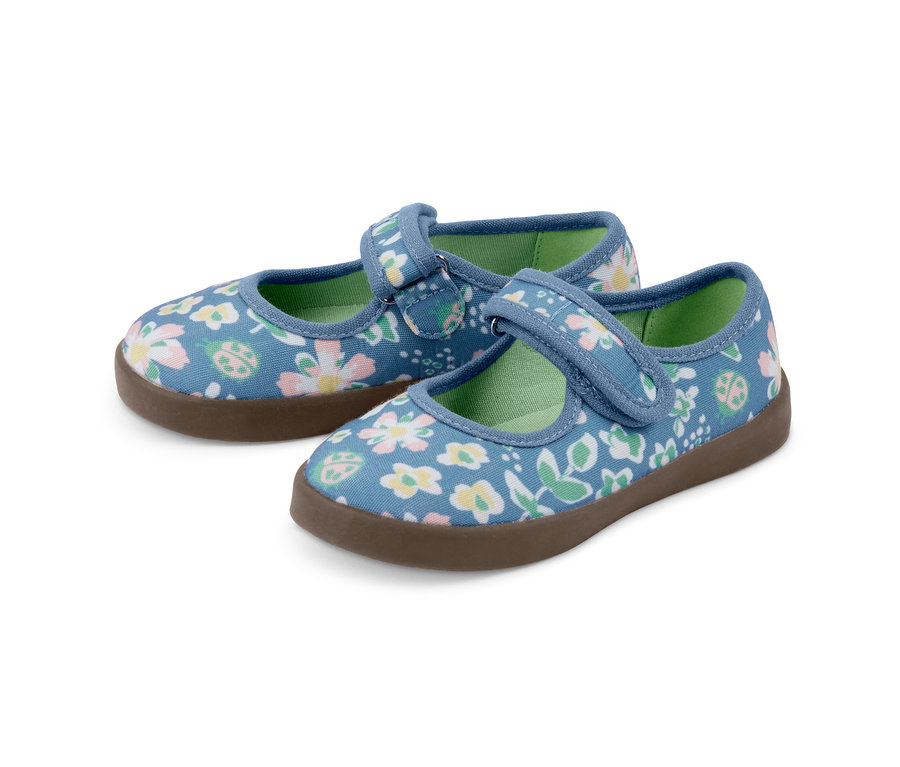 Zwei Klett-Ballerinas mit Blumenmuster.