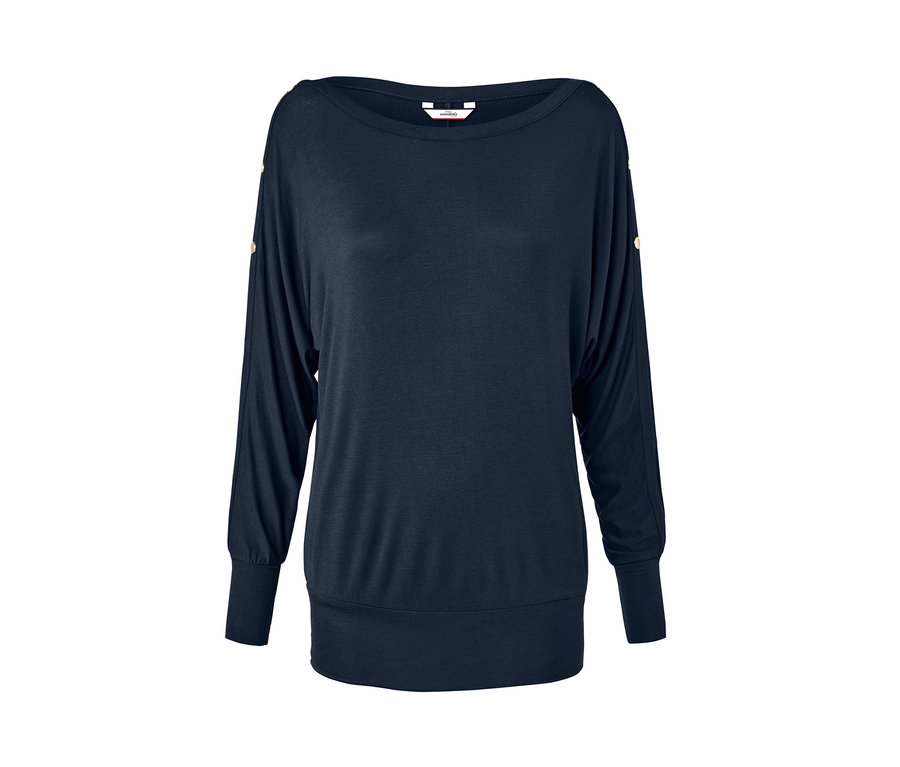 Dunkelblaues Shirt mit Fledermausärmeln und dekorativen Knöpfen an den Schultern.