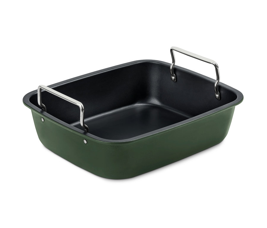 Ein grüner XL-Edelstahl-Bräter mit Rost.
