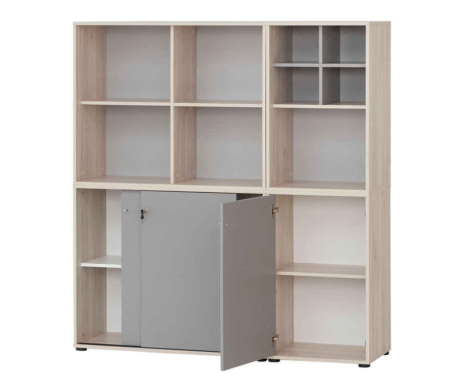 Ein Schrank mit offenen Regalen oben und grauen Türen unten. Sichtbar ist ein 5-teiliges Büromöbel-Set »Serie 400« in platingrau und Sandeichen-Dekor.