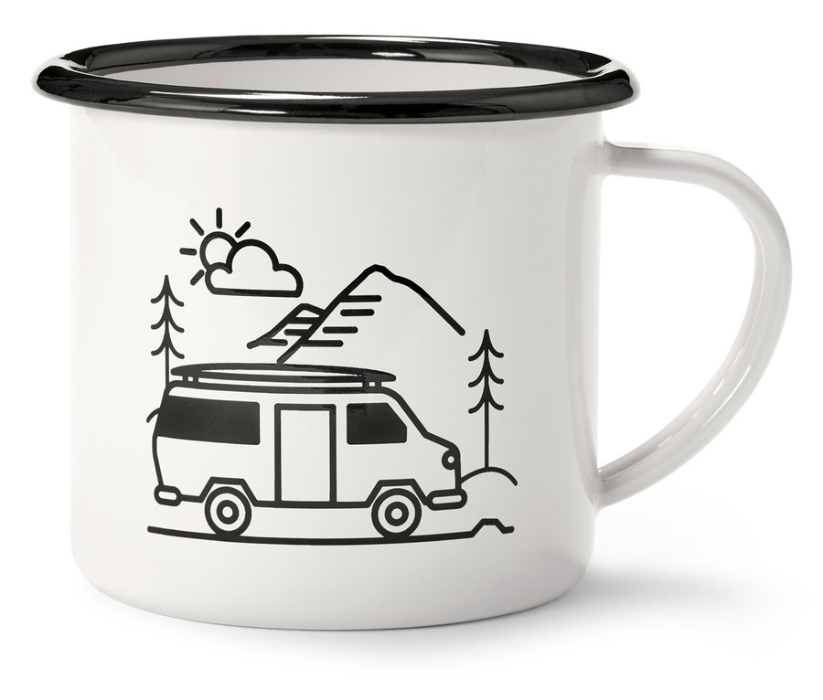 Detailansicht eines Emaille-Kaffeebechers, 380 ml, mit einer gezeichneten Landschaft.