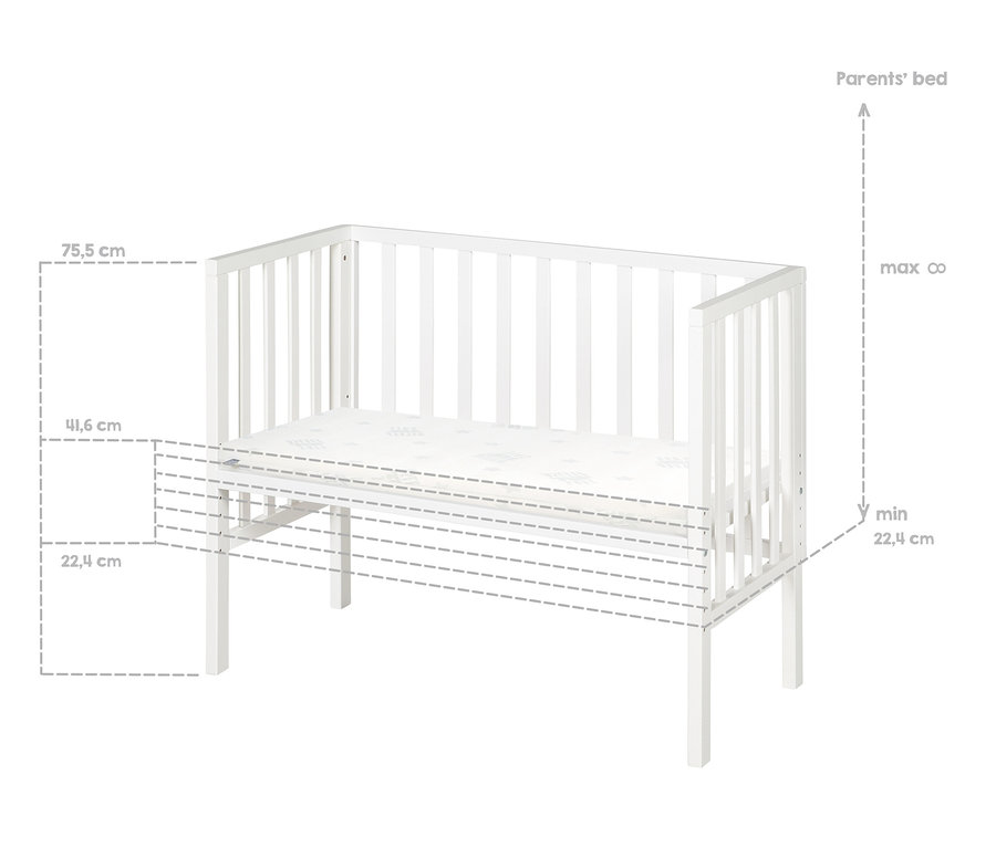 Weißes Kinderbett mit Maßangaben zum roba 2-in-1-Beistellbett »safe asleep®«.