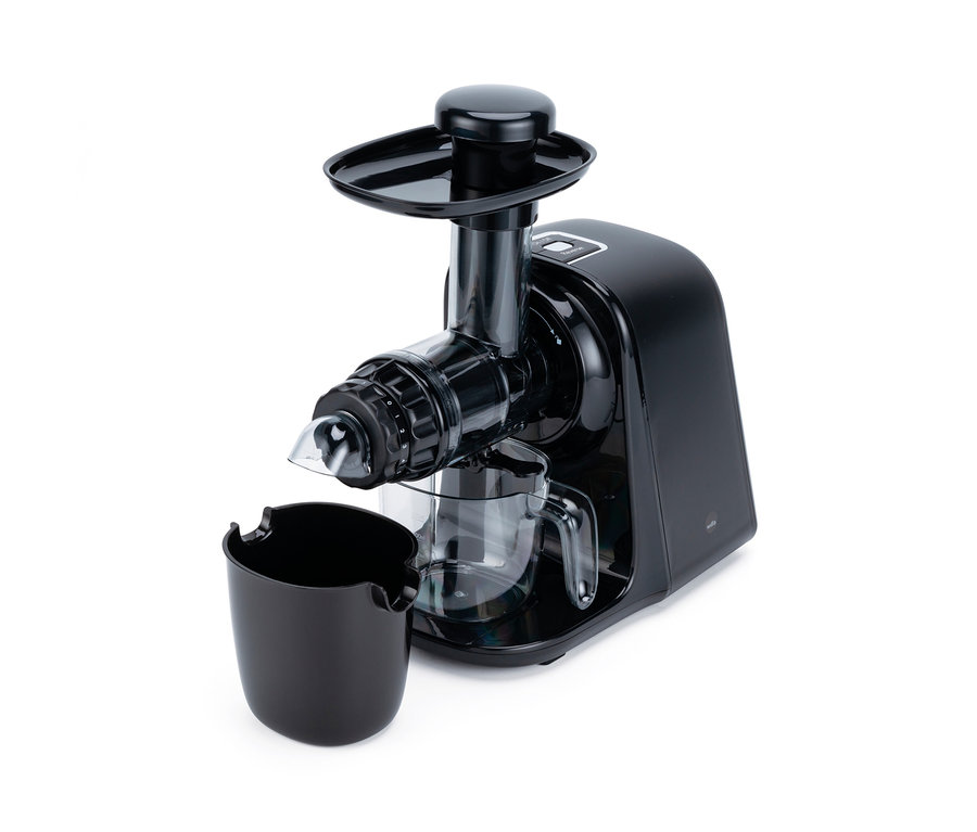 Schwarzer WILFA Entsafter mit Saftbehälter und Einfüllschacht.