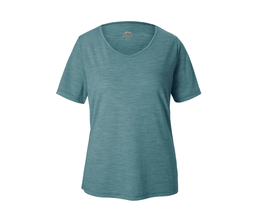 Nahaufnahme eines hellblauen Funktionsshirts mit kurzen Ärmeln und V-Ausschnitt. Produkt: Funktionsshirt mit RWS-zertifizierter Merinowolle.