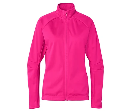 Eine pinke Fleecejacke mit durchgehendem Reißverschluss wird vor einem weißen Hintergrund gezeigt.