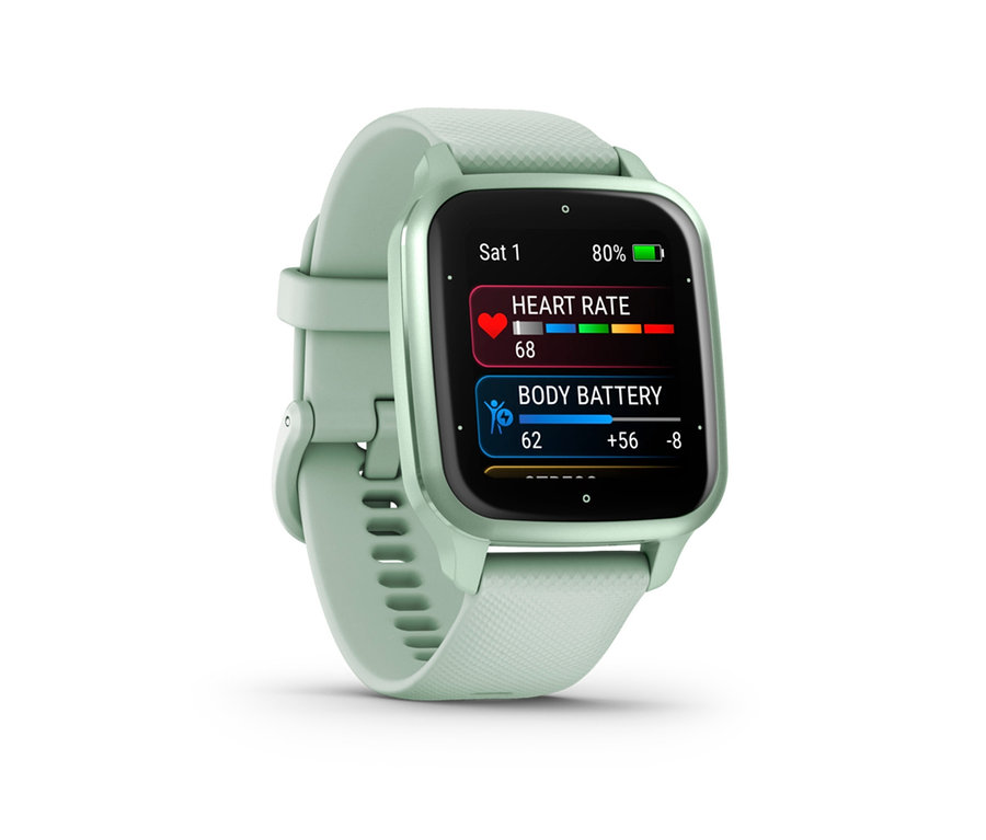 Nahaufnahme einer mintfarbenen GARMIN Venu SQ2 Smartwatch, die Herzfrequenz und Batteriestatus auf dem Display anzeigt.