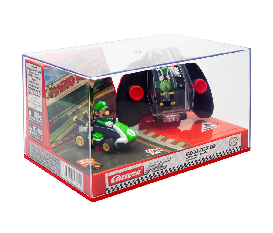 In einer durchsichtigen Verpackung befinden sich ein ferngesteuertes Carrera-Auto »Mario Kart Mini RC, Luigi« und ein Controller.